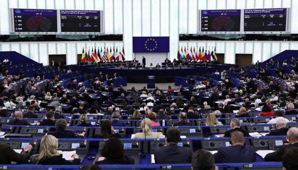 Το Ευρωκοινοβούλιο ζητεί από την Κομισιόν προσλήψεις 1 εκατ. επαγγελματιών στον χώρο της Υγείας έως το 2030