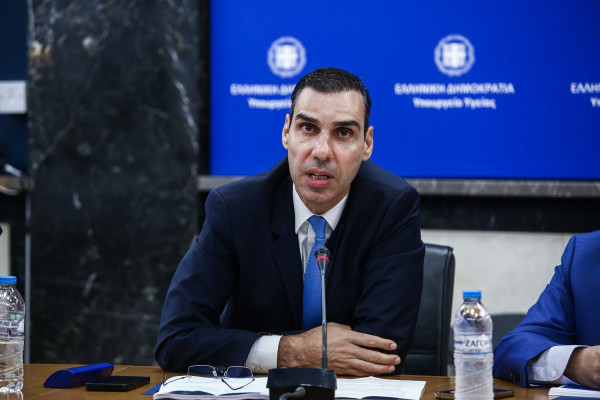 Θεμιστοκλέους: Πρωτοβουλία από την Ελλάδα για ενιαίο ευρωπαϊκό πλαίσιο στη δωρεά σπέρματος και ωαρίων