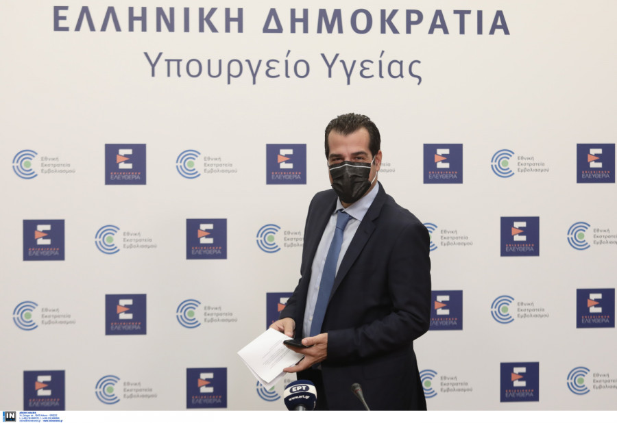 Πλεύρης: Αν χρειαστεί θα επιτάξουμε νοσοκομεία και γιατρούς, μέτρα μόνο σε μεικτούς χώρους