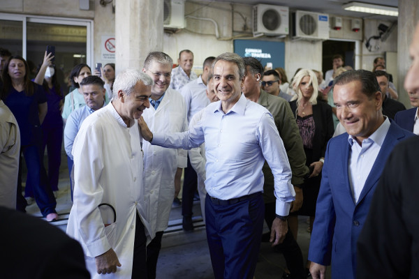 Μητσοτάκης: Επίσκεψη στα υπό ανακαίνιση ΤΕΠ του Ιπποκρατείου