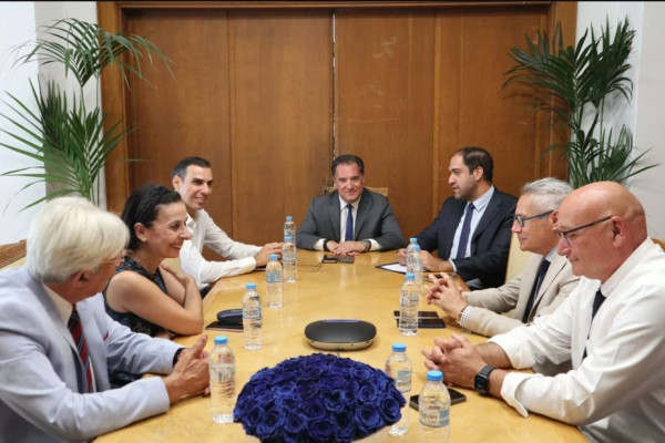 Σύσκεψη στο Υπουργείο Υγείας για τη διασύνδεση του Νοσοκομείου Ρεθύμνου με την Ιατρική Κρήτης