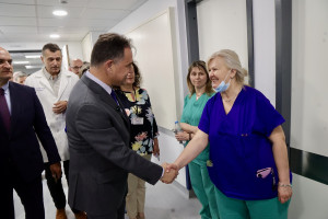 Γεωργιάδης: Το &quot;βραχιολάκι&quot; όταν δουλέψει θα αλλάξει την εμπειρία της εφημερίας στην Ελλάδα 100%