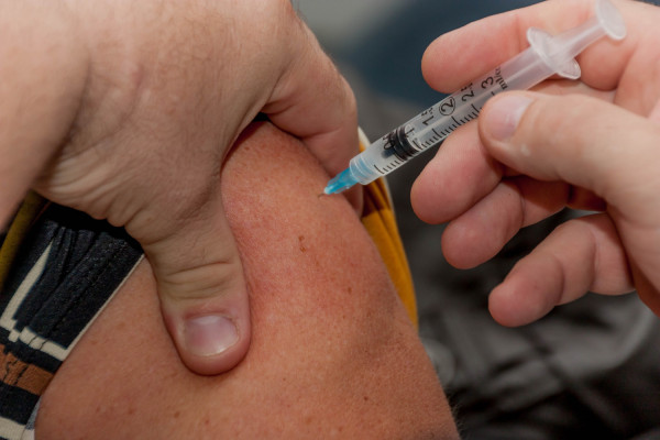 Μελέτη: H αποτελεσματικότητα του εμβολίου της γρίπης φθίνει σταδιακά