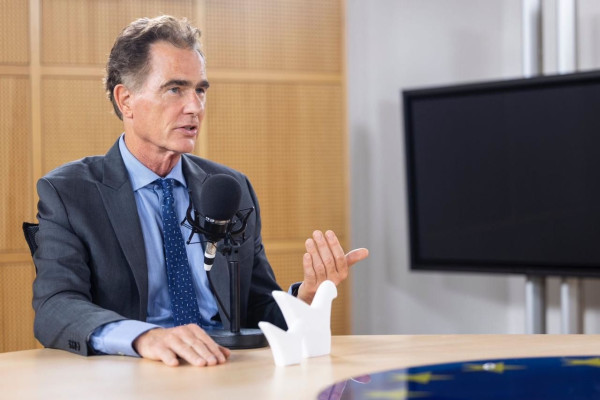 Πρωτοβουλία Νίκου Παπανδρέου για δωρεάν προληπτικό ηπατικό έλεγχο στον Πειραιά!