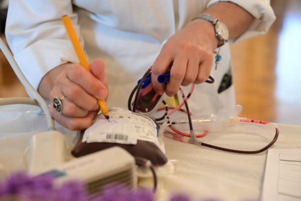 Χριστουγεννιάτικο bazaar και εθελοντική αιμοδοσία στις 13 και 14 Δεκεμβρίου από την «Πηγή Ζωής»