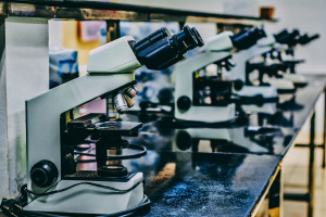 Κονδύλι 200 εκατ. ευρώ για τις start up επιχειρήσεις βιοεπιστημών, υγείας και βιωσιμότητας