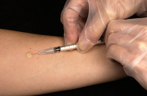 Tσιόδρας: Να συνεχιστούν οι εμβολιασμοί των παιδιών έως δύο ετών