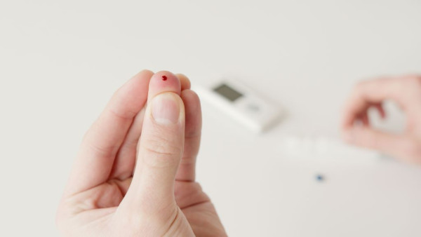 Φορητό rapid test για τον ιό του Δυτικού Νείλου ερευνά το Πανεπιστήμιο Αθηνών