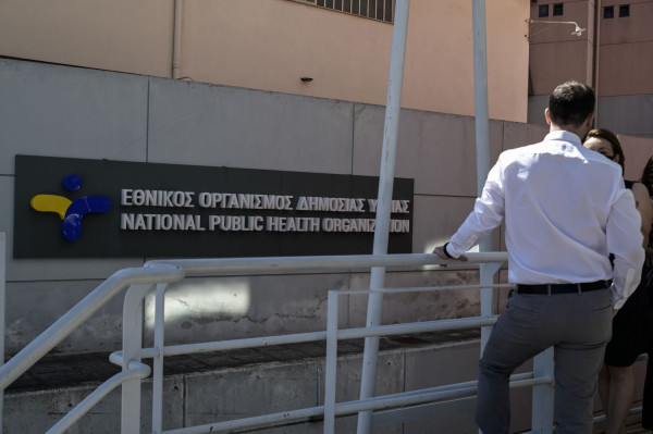 ΕΟΔΥ: Υψηλής προτεραιότητας οι λοιμώξεις του αναπνευστικού και όσες σχετίζονται με τη μικροβιακή αντοχή