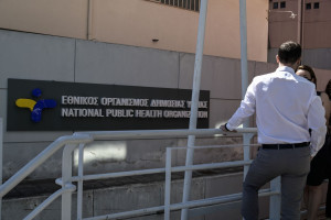 ΕΟΔΥ: Υψηλής προτεραιότητας οι λοιμώξεις του αναπνευστικού και όσες σχετίζονται με τη μικροβιακή αντοχή