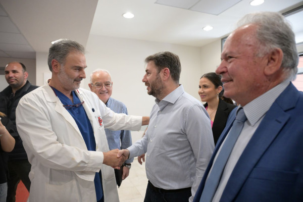 Ανδρουλάκης από «Βενιζέλειο»: «Προτεραιότητά μας η αναγέννηση του ΕΣΥ»