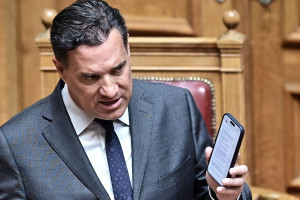 Γεωργιάδης: Εντός του 2027 η παραλαβή 255 νέων ασθενοφόρων για το ΕΚΑΒ