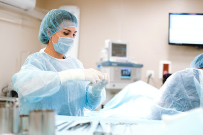 Η εξέλιξη της μικροχειρουργικής κάνει «χειρουργικά θαύματα» εξηγεί Χειρουργός Ορθοπαιδικός