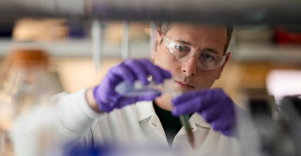 Eli Lilly: Εκρηκτική άνοδος στις πωλήσεις των ενέσιμων φαρμάκων της για την απώλεια βάρους