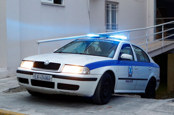 Δύο συλλήψεις υγειονομικών υπαλλήλων στην Κρήτη για χρηματισμό από καταστηματάρχες