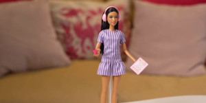 Η νέα Barbie είναι ένα κορίτσι στο φάσμα του αυτισμού