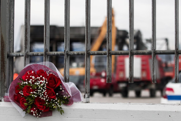 Ομοσπονδία ΑΡΓΩ: Στο πλευρό των οικογενειών των θυμάτων στο εργατικό δυστύχημα των Τρικάλων