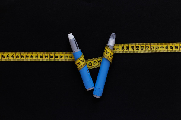 Φάρμακα για την απώλεια βάρους: Τα θετικά τους, οι κίνδυνοι και η σημασία της σοβαρής χορήγησης