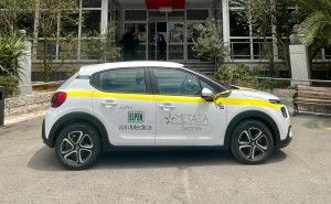 ELPEN και Win Medica δώρισαν ένα αυτοκίνητο στο νοσοκομείο «Μεταξά» για το «ΟΙΚΟΘΕΝ»