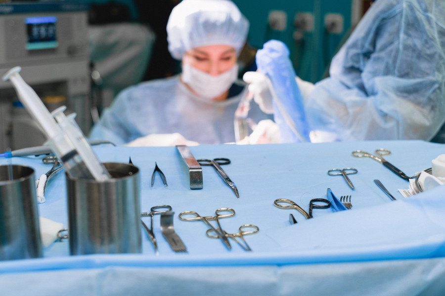Πρωτοπορεί η Ελλάδα στον τομέα των μικροχειρουργικών επεμβάσεων