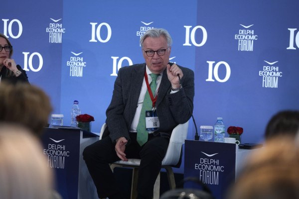 ΣΦΕΕ: «Θετικές πρωτοβουλίες στην Ευρωπαϊκή φαρμακευτική μεταρρύθμιση αλλά δεν ενισχύεται η καινοτομία»