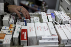 Ο ΦΣΑ ζητεί υποχρεωτική συμμετοχή του αδειούχου φαρμακοποιού με ποσοστό 51% στα ιδιωτικά φαρμακεία