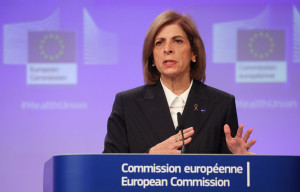 Στη Βουλγαρία η επίτροπος Στέλλα Κυριακίδου - Συζητήσεις για την καταπολέμηση του καρκίνου και την ψυχική υγεία