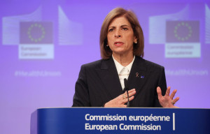 Στη Βουλγαρία η επίτροπος Στέλλα Κυριακίδου - Συζητήσεις για την καταπολέμηση του καρκίνου και την ψυχική υγεία