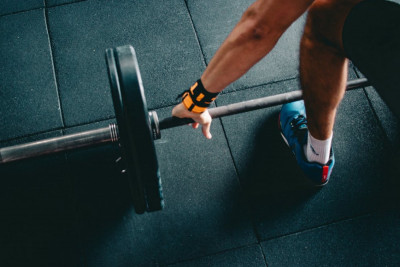 Αυτές οι 3 συνήθειες στο γυμναστήριο θα σε γεράσουν πιο γρήγορα
