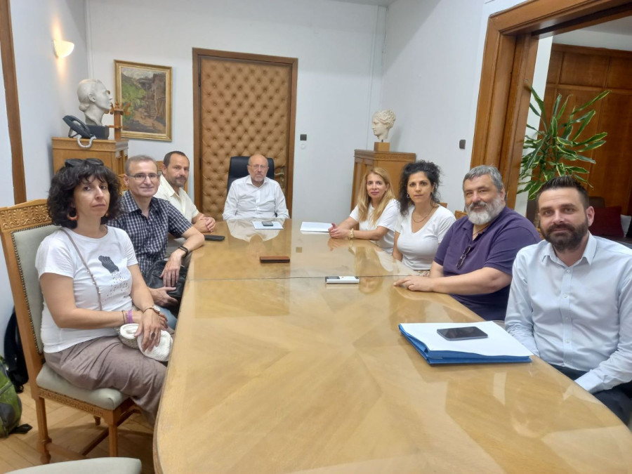 Συνάντηση εργαζομένων στα Κέντρα Πρόληψης με Βαρτζόπουλο - «Παρέμειναν ανοιχτά ζητήματα...»
