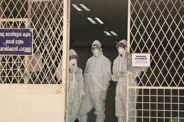 Ιός Nipah: Η νόσος των καρποφάγων νυχτερίδων και ο κίνδυνος για τους Ευρωπαίους