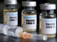 Κορονοϊός: Σε προχωρημένο στάδιο οι συζητήσεις για την εξασφάλιση του εμβολίου στην Ε.Ε.
