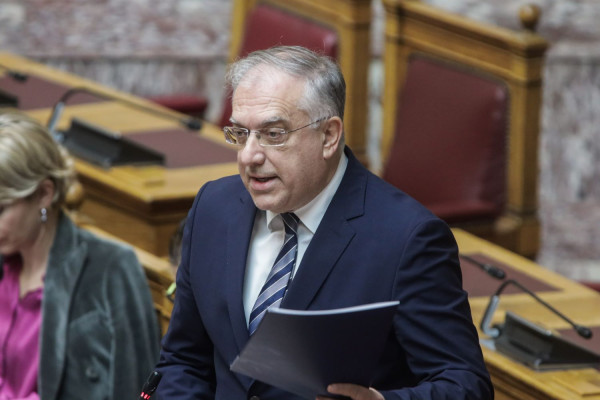 Θεοδωρικάκος: Μη αποδεκτές αυξήσεις 15% στα διά βίου ασφαλιστήρια υγείας - Νομοθετούμε νέο δείκτη