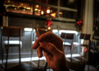 Εντυπωσιακή μείωση των νεαρών καπνιστών την τελευταία δεκαετία