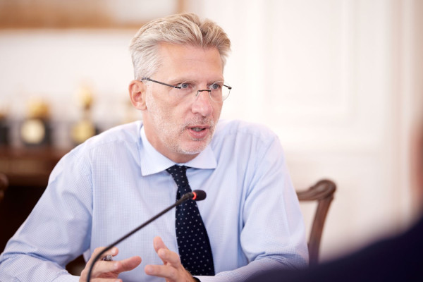 Ανάρτηση Σκέρτσου για τις μεταμοσχεύσεις: «Ορόσημο το 2025 στην ιστορία της δωρεάς οργάνων»