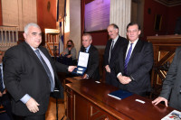 Τιμητική διάκριση της Famar για τη συμβολή της στην ελληνική φαρμακοβιομηχανία