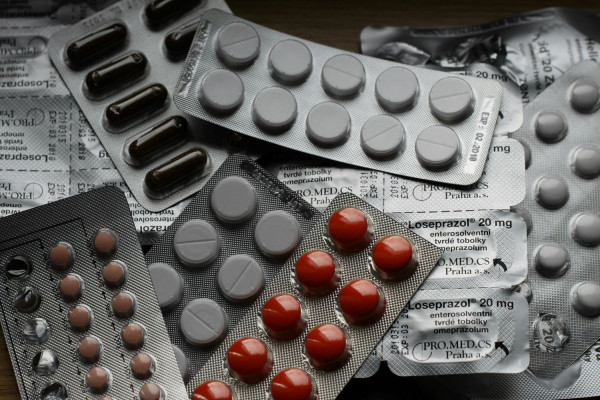 EFPIA: «Οι δασμοί στα φάρμακα είναι ένα εργαλείο που θα διαταράξει τις αλυσίδες εφοδιασμού»