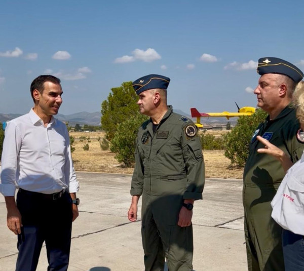 Θεμιστοκλέους από Ελευσίνα: «Περισσότερες από 10.000 αεροδιακομιδές έκανε το ΕΚΑΒ τα τελευταία χρόνια»