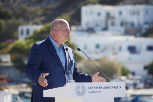 Τσιάρας: «Η Δικαιοσύνη θα ερευνήσει αν έχει γίνει παράνομος εμβολιασμός για την ευλογιά»