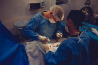 Πρωτοποριακή τεχνική διόρθωσης σπονδυλοδεσίας σε ασθενή με προηγούμενα αποτυχημένα χειρουργεία
