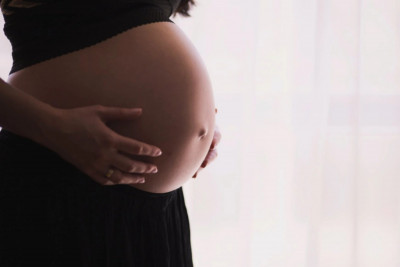 Κορονοϊός: Μεγαλύτερος ο κίνδυνος θανάτου και εισαγωγής σε ΜΕΘ για τις έγκυες γυναίκες