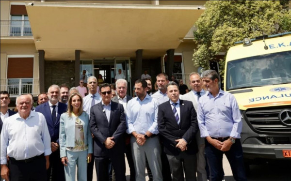 Γεωργιάδης: «Αλλάζει ο υγειονομικός χάρτης των διακομιδών στη Στερεά Ελλάδα με τα νέα ασθενοφόρα»