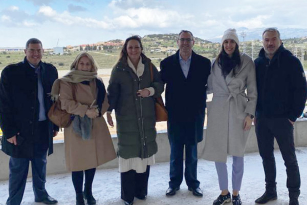Ο Δρ. Δημήτρης Ηλιόπουλος επισκέφτηκε το Πάρκο Βιοτεχνολογίας της ELPEN στα Σπάτα