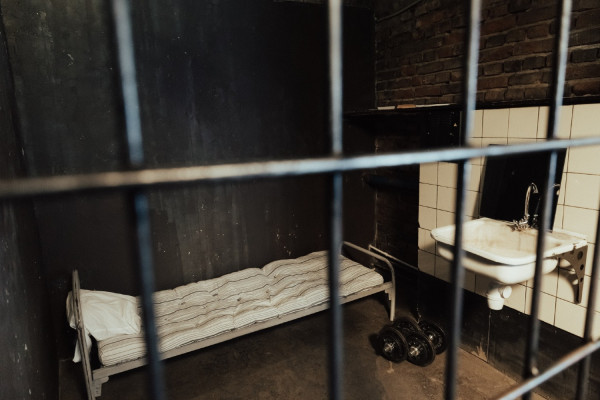 Ένας στους τέσσερις κρατούμενους συναντά δυσκολίες στην πρόσβαση υπηρεσιών υγειονομικής περίθαλψης