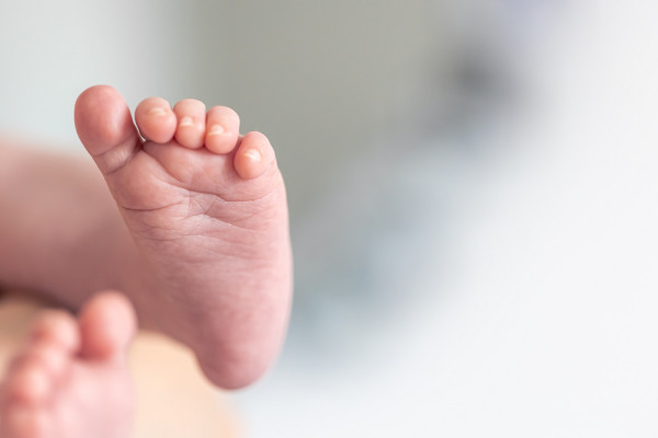 Αναπτύχθηκε εξέταση αίματος που καθιστά τη διάγνωση σπάνιων ασθενειών σε βρέφη θέμα ημερών