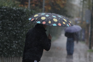 Κόκκινος συναγερμός για την επερχόμενη σφοδρή κακοκαιρία - Ποιες περιοχές αναμένεται να χτυπηθούν