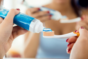 Μπορούν τα καλά βακτήρια στο στόμα να καταργήσουν την ανάγκη για βούρτσισμα των δοντιών;