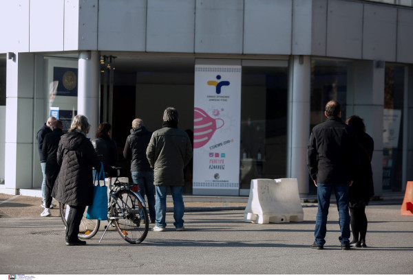 Προς αποκλιμάκωση το ιϊκό φορτίο κορονοϊού και γρίπης στα αστικά λύματα της Θεσσαλονίκης