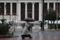 Κορονοϊός Ελλάδα: 639 τα ημερήσια κρούσματα με λιγότερα τεστ, 62 θάνατοι και 558 διασωληνωμένοι