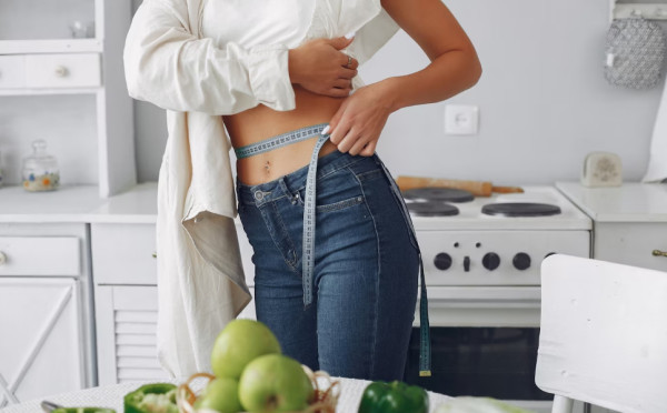 Διατροφή μετά τα 40: Τι να προσέχετε αν θέλετε να χάσετε κιλά